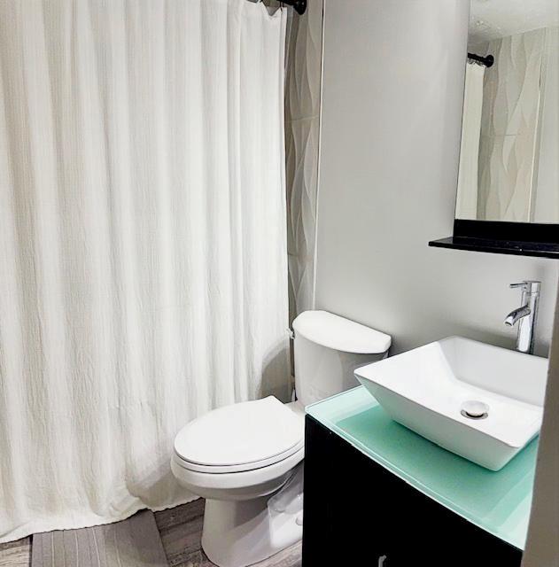 Arlington Oaks Condo - Residential