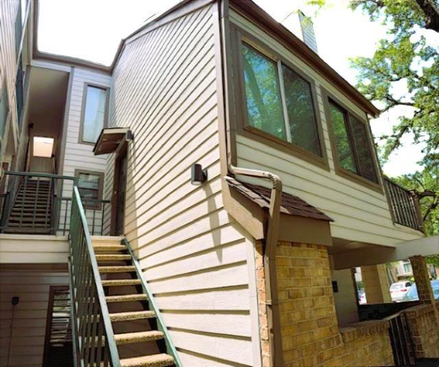 Arlington Oaks Condo - Residential