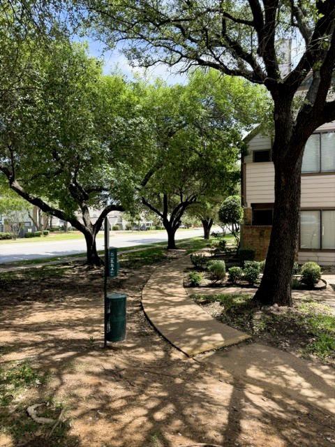 Arlington Oaks Condo - Residential