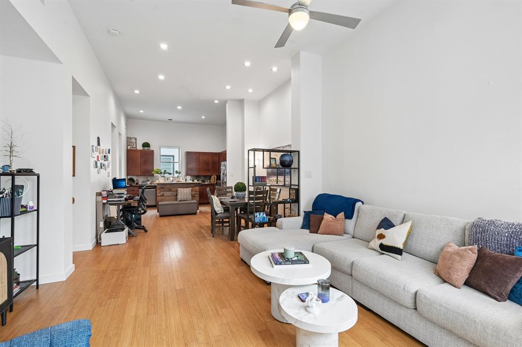 Habitat At 3020 - Residential