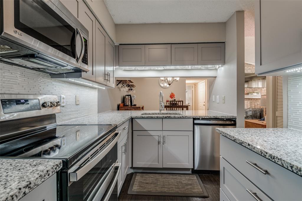 Townbluff Condo - Residential