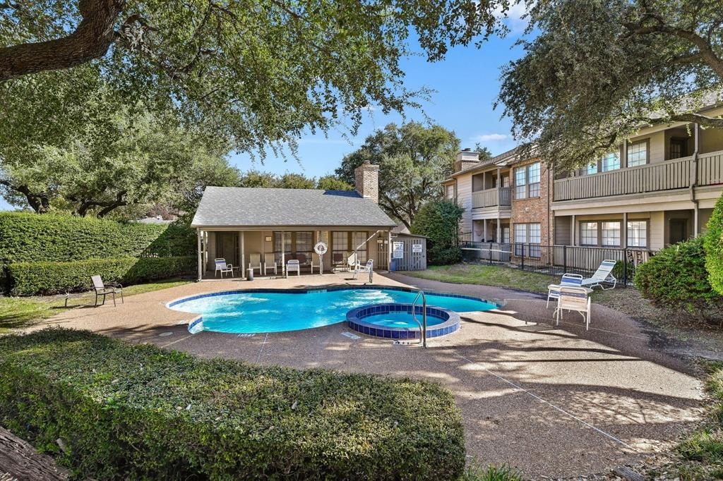 Townbluff Condo - Residential
