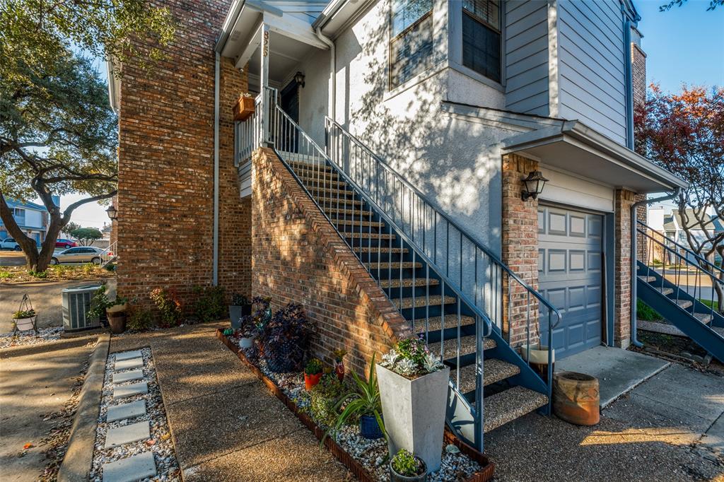 Townbluff Condo - Residential