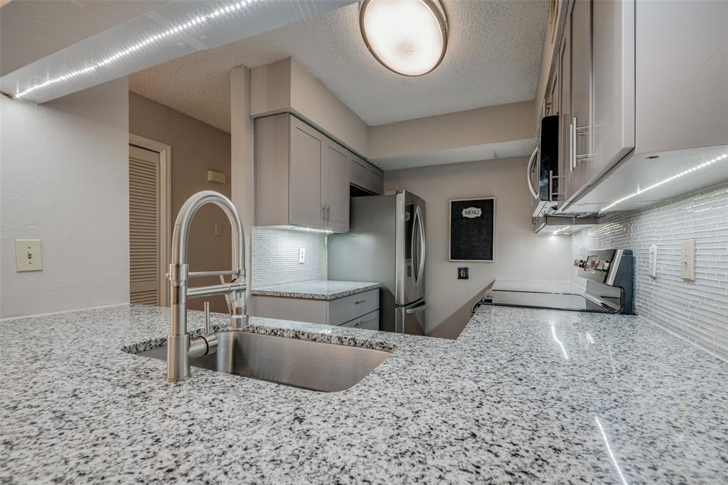 Townbluff Condo - Residential