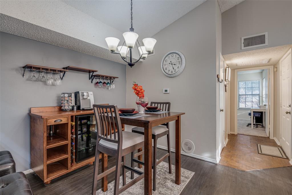 Townbluff Condo - Residential