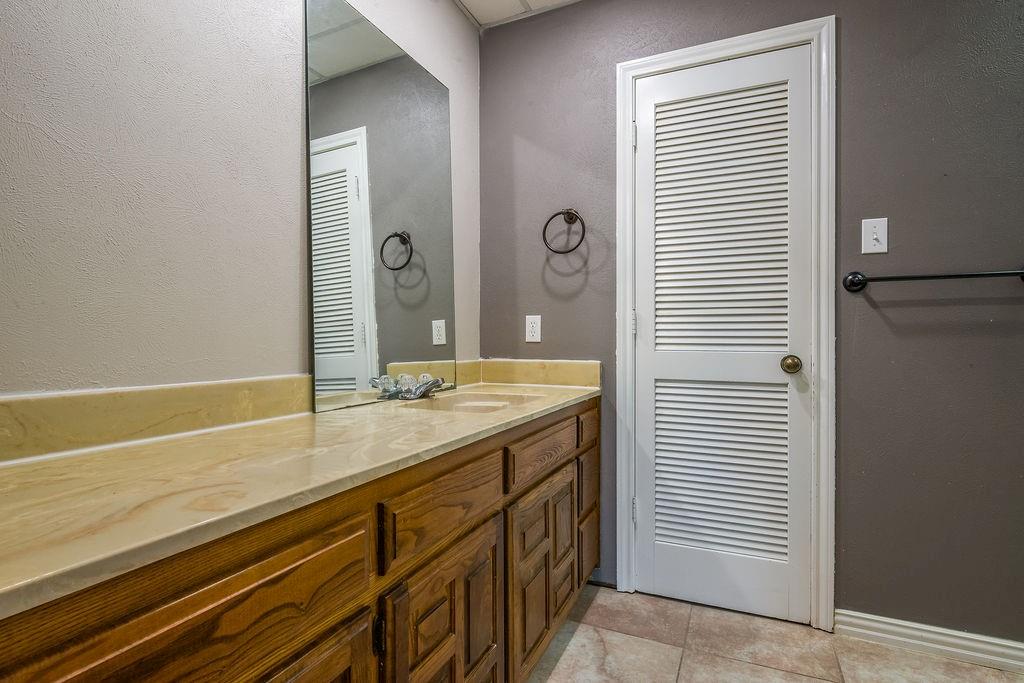 Caddo Peak Estate - Residential