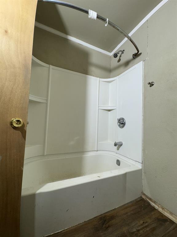 A0561 MOORE - Residential