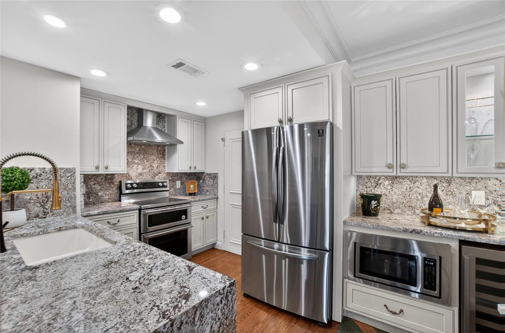 Park Towers Condo - Residential