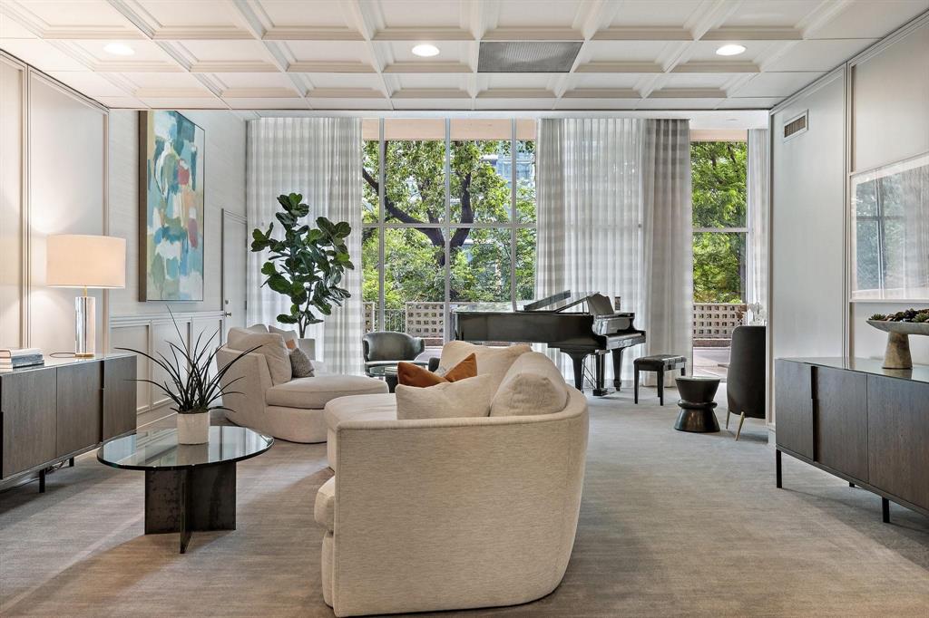 Park Towers Condo - Residential