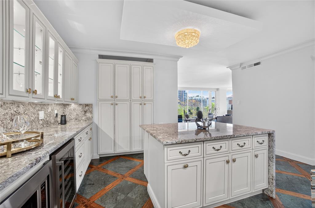 Park Towers Condo - Residential