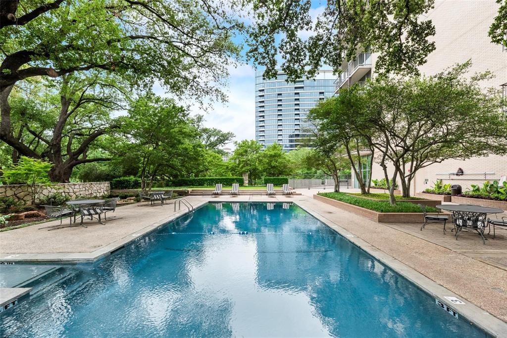Park Towers Condo - Residential