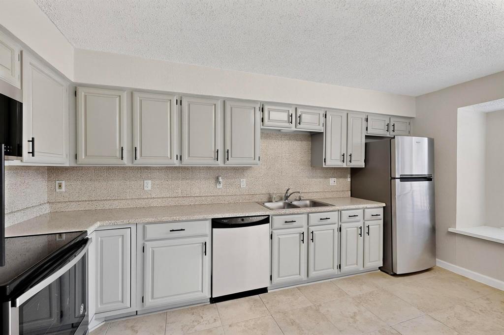 Preston Racquet Club Condo - Residential