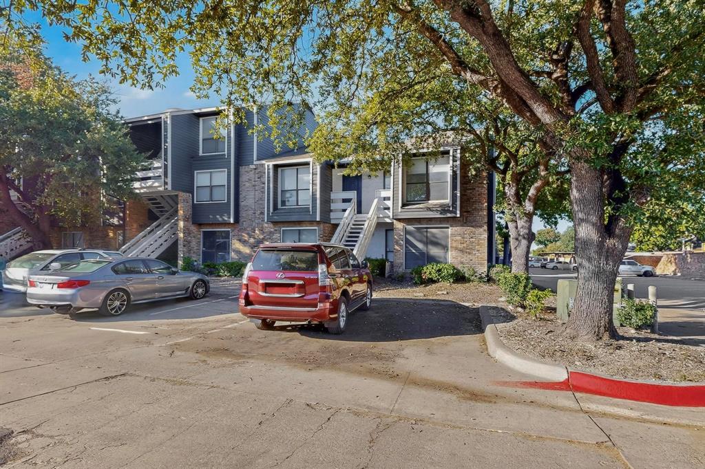 Preston Racquet Club Condo - Residential