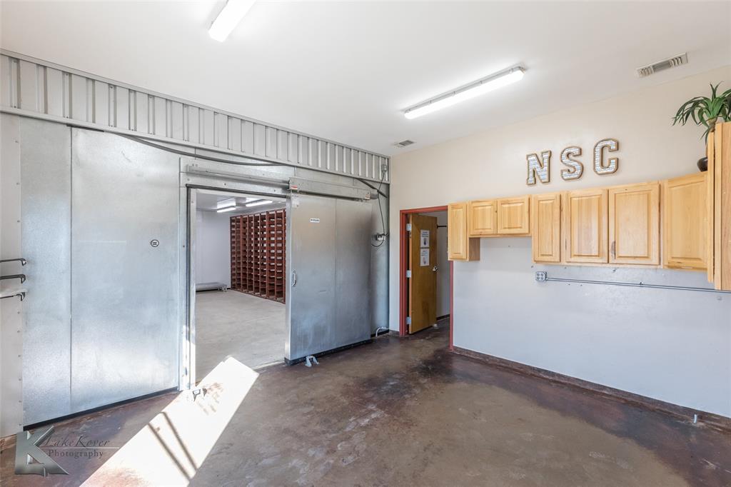 T&P LANE - Commercial Sale