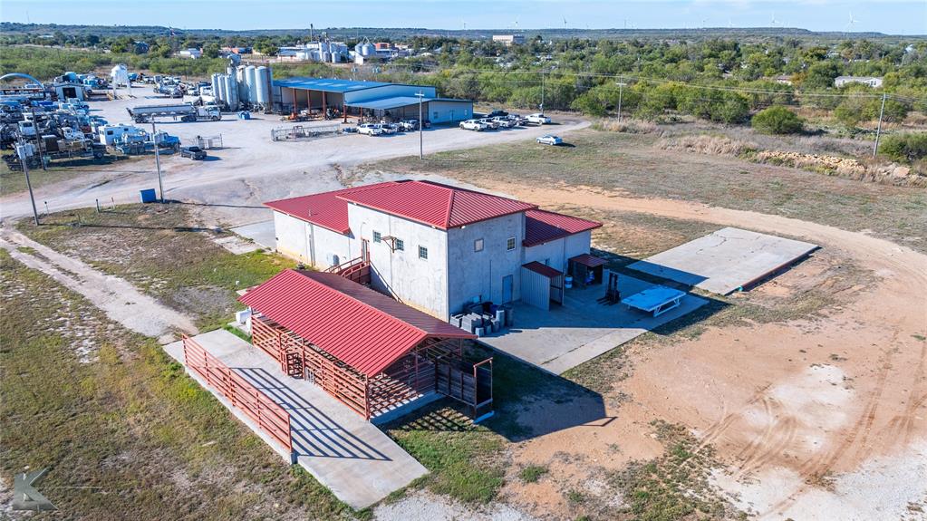 T&P LANE - Commercial Sale