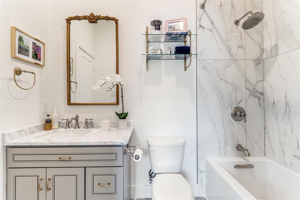 Ross Avenue Condo - Residential
