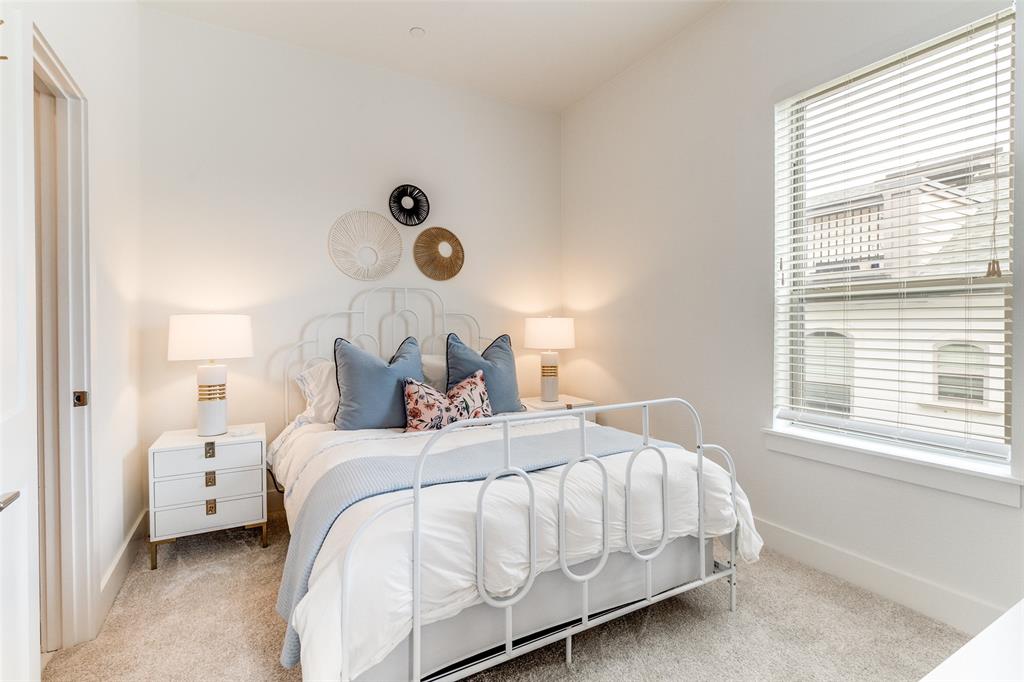 Ross Avenue Condo - Residential