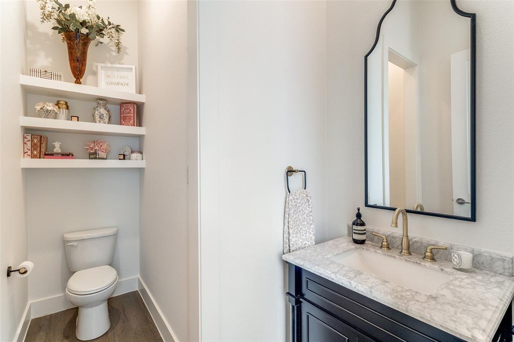 Ross Avenue Condo - Residential