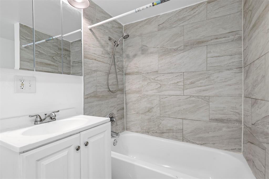 Hyde-Jennings Sub - Residential Lease