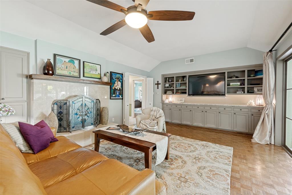 Emerald Isle - Residential