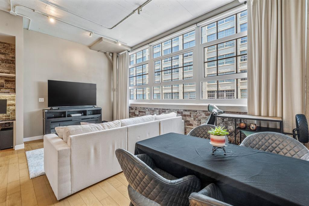 One Montgomery Plaza Residence Condo - Residential