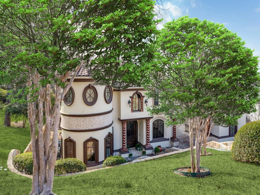 Priced to Sell @$300.57 per sqft. See Market Analyis of sold homes in documents-Selling at $440-475 per sft in Magnificent Rivercrest! Gated community. This home has it all! Six (6) Ensuites. Need a downstairs master? Easy to do! Beautifully Built Tuscan Architecture. Sweeping Staircase entry. Chef's Gourmet Kitchen- Thermador-Double Ovens, 5 Burner Gas Cooktop- Grill & Griddle, Built-in Microwave, Warming Drawer. Seated bar area-& also use as serving area. Elegant Dining Room soaring ceilings -Coffered Wood Beam Accent, 12 inch ornamental Crown Moldings. Great Room with -32 ft ceilings.Floor-Ceiling Windows. Open view to 2nd floor. Juliet Balcony overlooks Great Room. Luxuious Crown Moldings Luxurious Master Suite- sitting area-Juliet Balcony. Master bath-2 vanities-built in Cabinets. Huge Master Closet. Laundry Rms-1st & 2nd floors. Game room-looks out on pool. Inside-Private living quarters (see floor plan)-outside entrance-side yard-Patio. Garage Access. Park-Like backyard- Covered Patio area-with Gas Fireplace. Beautiful Pool-Spa with fountain. 4 Car-Garage. Private Secure access to Trinity Trails. Easy to see.. Text agent! Need POF to see property.