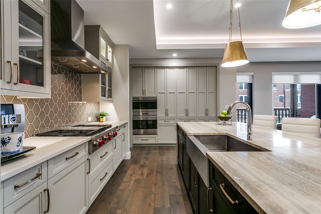 Parkview Condos - Residential
