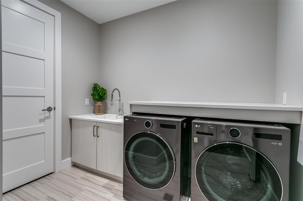 Parkview Condos - Residential