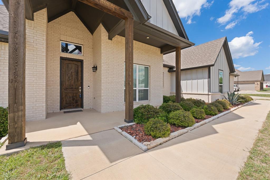 Bulldog Xing Ph 2 - Residential