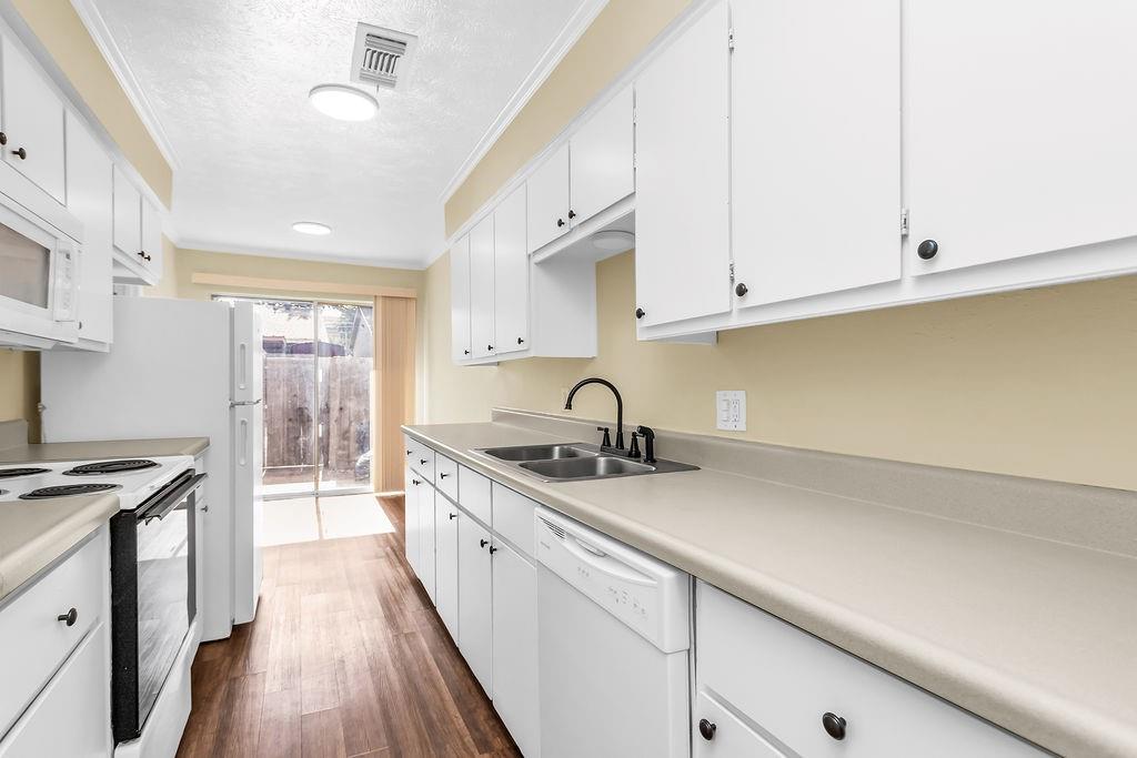 Crest Meadow Estates - Residential