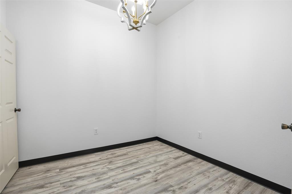 Emmitt Add - Commercial Sale