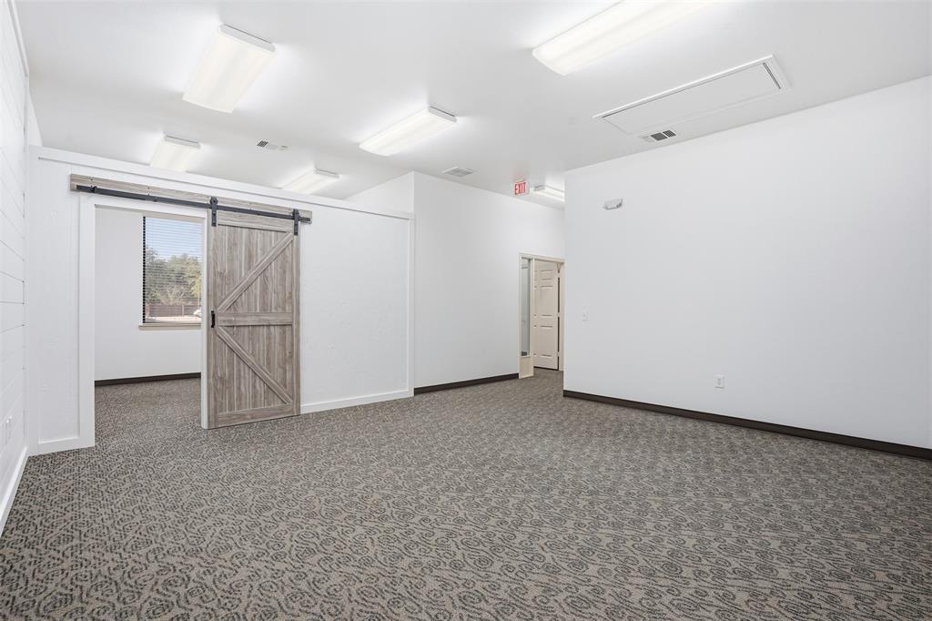 Emmitt Add - Commercial Sale