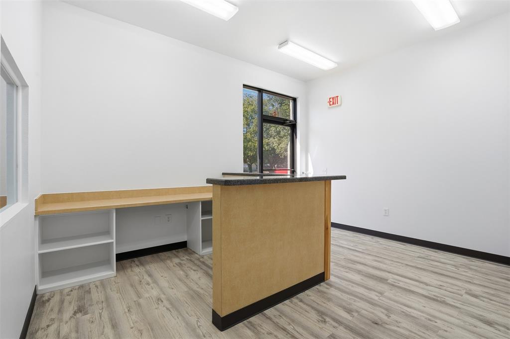 Emmitt Add - Commercial Sale