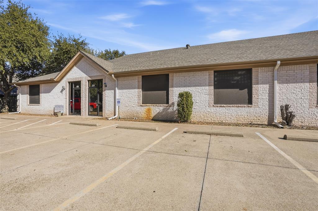 Emmitt Add - Commercial Sale
