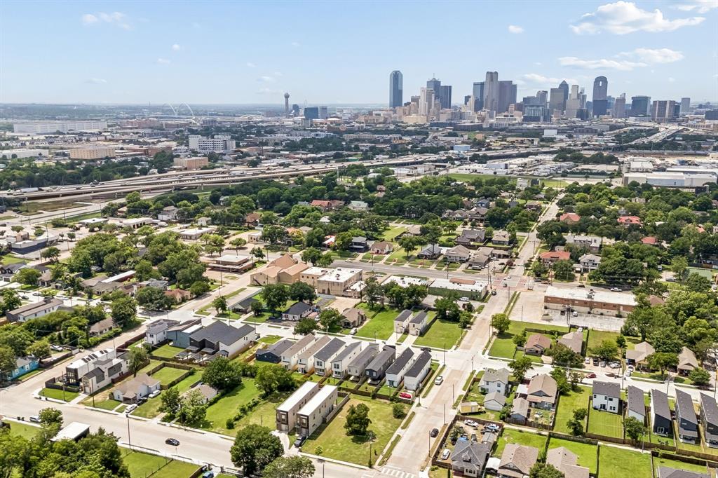 This 3 lot parcel is in an A+ location in the Fair Park area. Surrounded by new builds and 5 minutes from Downtown, Deep Ellum, and the farmers market. This lot also comes with architectural plans with a great design and a rooftop patio with an incredible view of downtown. This lot is also in a federally recognized opportunity zone and walking distance from the $80 million Forest Theater renovation project. The lot is flat and ready to build, don't miss out!