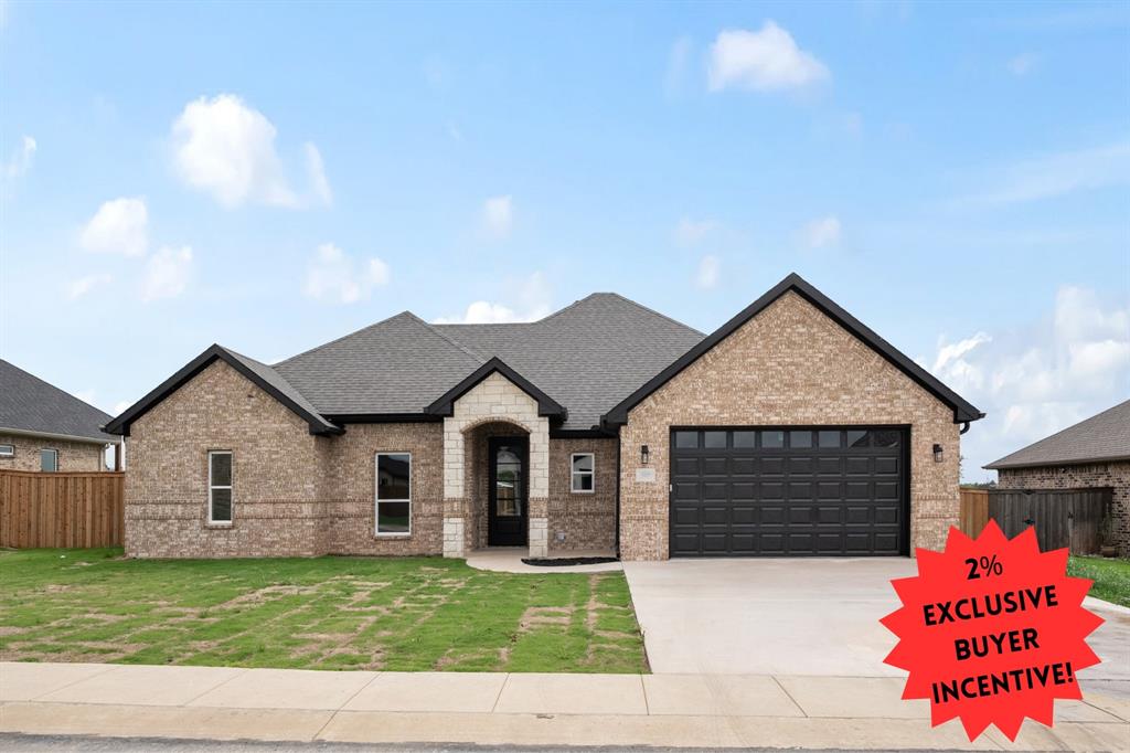 2% EXCLUSIVE INCENTIVE OFFERED FOR BUYERS! UP TO $7,258 IN CONCESSIONS!
Quality Construction From Start To Finish! Gorgeous new construction home in the heart of Mabank! This 4-2-2 provides a very spacious & versatile floor plan with a flex room that could serve as an office or fourth bedroom. Very open concept in living, kitchen, & dining areas. Beautiful finish outs featuring tray ceilings, recessed lighting, crown molding, rounded corners, quartz countertops, tile back splash, & luxury vinyl plank flooring. Great split bedroom arrangement with nice master suite that offers counter height vanity with dual sinks, lighted makeup vanity, large fully tiled shower, separate tub, & generous walk-in closet. Wonderful storage space through out the home. Great covered patio with ceiling fan. Exterior features include fully sprinkled & sodded yard, flood lights, gutters, & wood privacy fenced backyard. Stone Meadow subdivision is a prime location with close proximity to schools, shopping, dining, Cedar Creek Lake, & Hwy 175 for easy commute to DFW & Tyler!