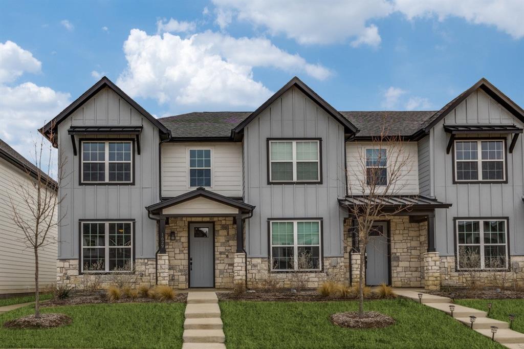 townhomes at monticello - Residential