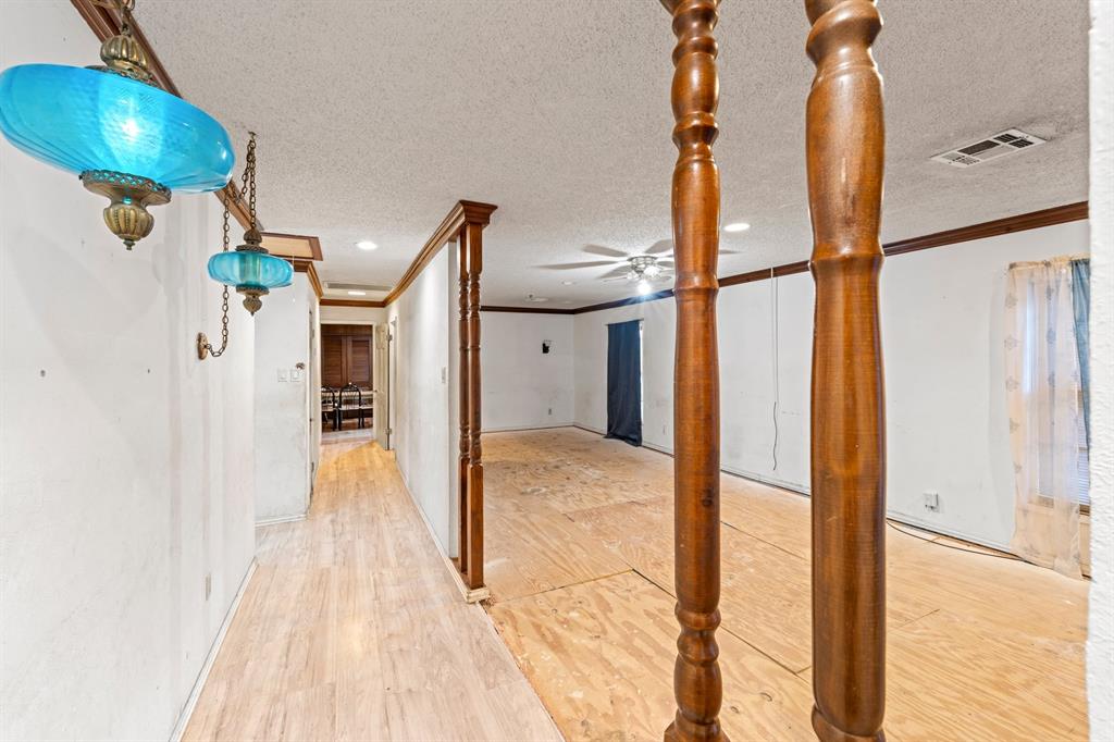 Investor opportunity—perfect for a fix-and-flip or long-term hold! This spacious property features five bedrooms and three full bathrooms, with great natural light throughout. Two of the bathrooms have already been updated. The home will require foundation and roofing work, but the after-repair value is projected in the $300s, leaving plenty of room for renovations and profit. Conveniently located near the Fort Worth Stockyards, with easy access to major highways, shopping, and restaurants. Call today—don’t miss this opportunity!
