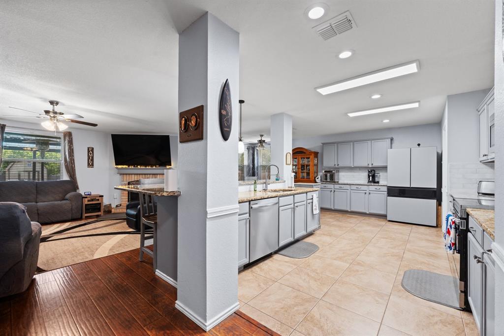 Burleson Meadows - Residential