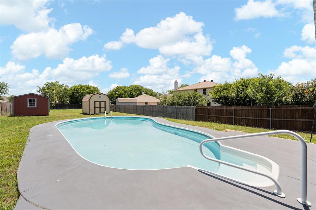 Burleson Meadows - Residential