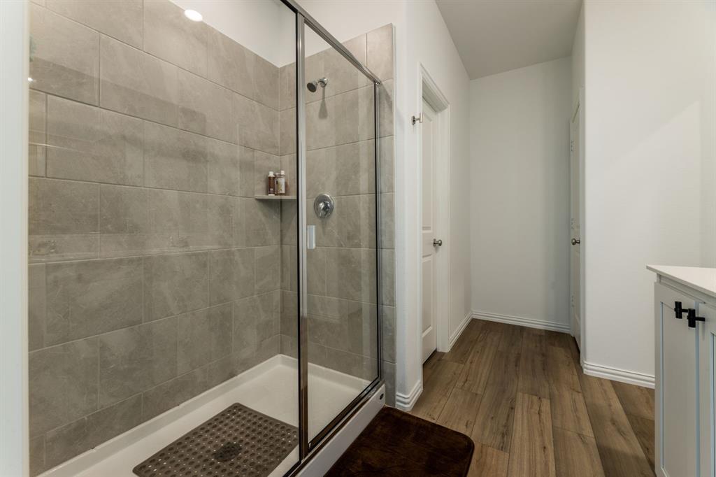 LINDEN HILLS - Residential Lease