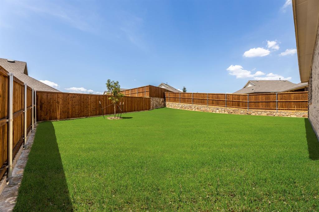 LINDEN HILLS - Residential Lease