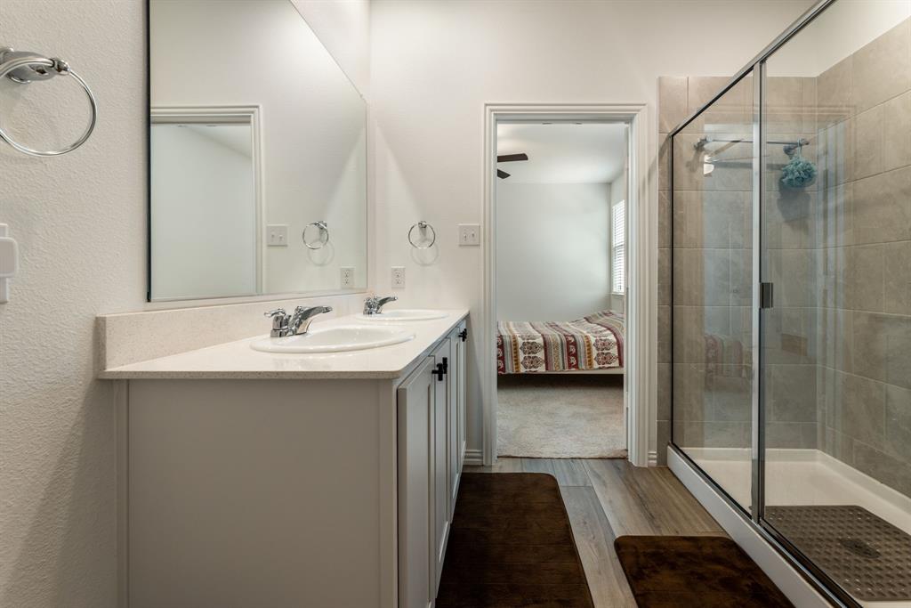 LINDEN HILLS - Residential Lease
