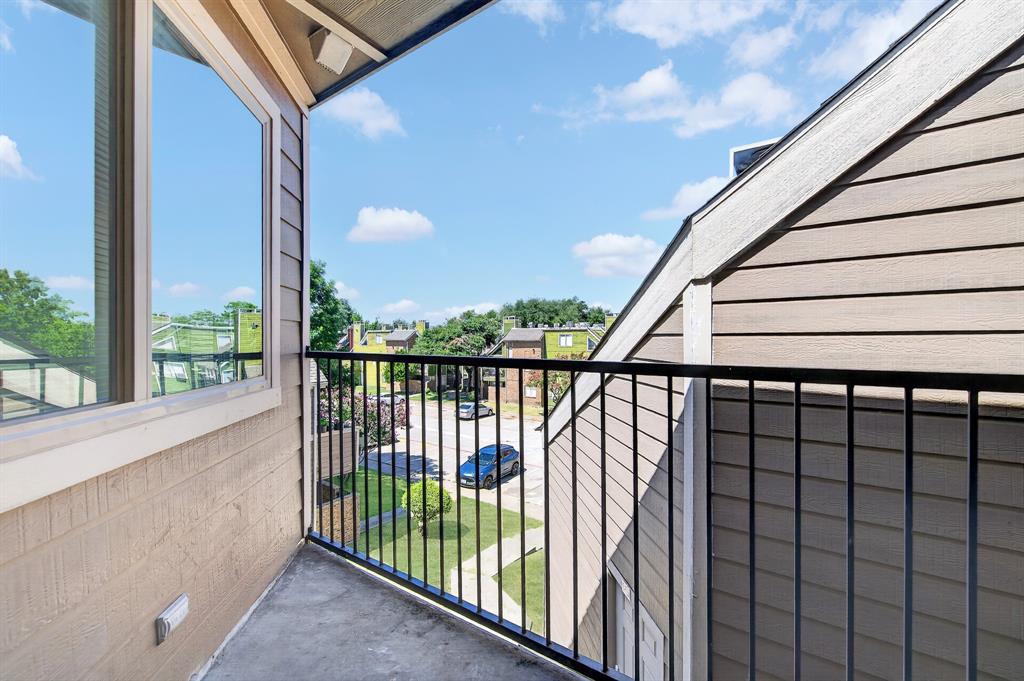 Richland Trace Condos - Residential