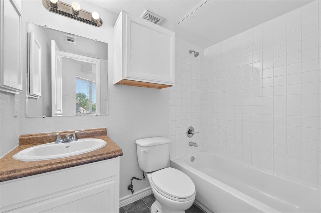 Richland Trace Condos - Residential