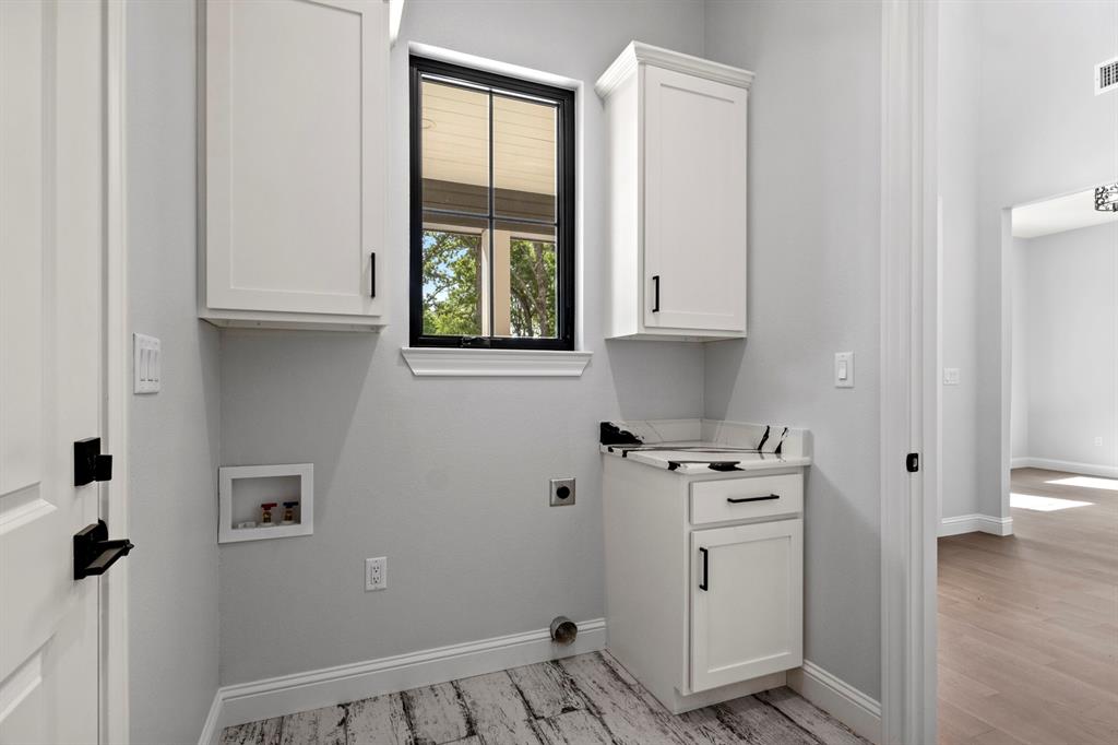 Rych Oaks - Residential