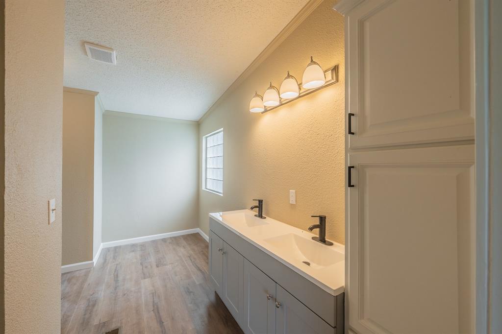 Oak Meadows - Residential