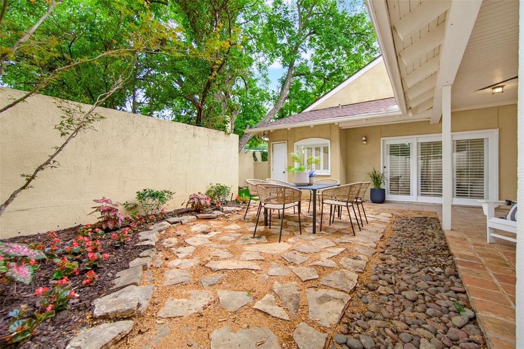 Cochran Chapel Circle - Residential