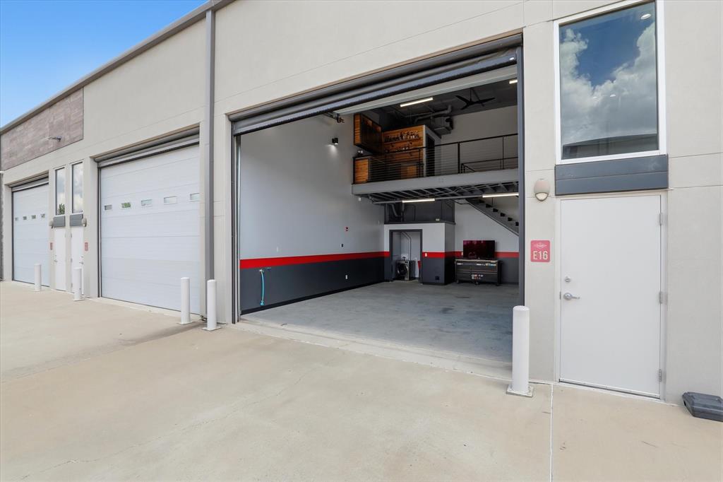 Garages Of Texas Frisco Condo - Commercial Sale