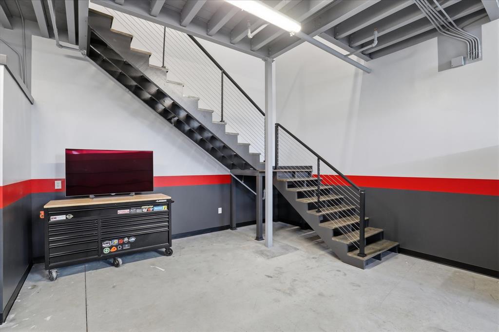 Garages Of Texas Frisco Condo - Commercial Sale